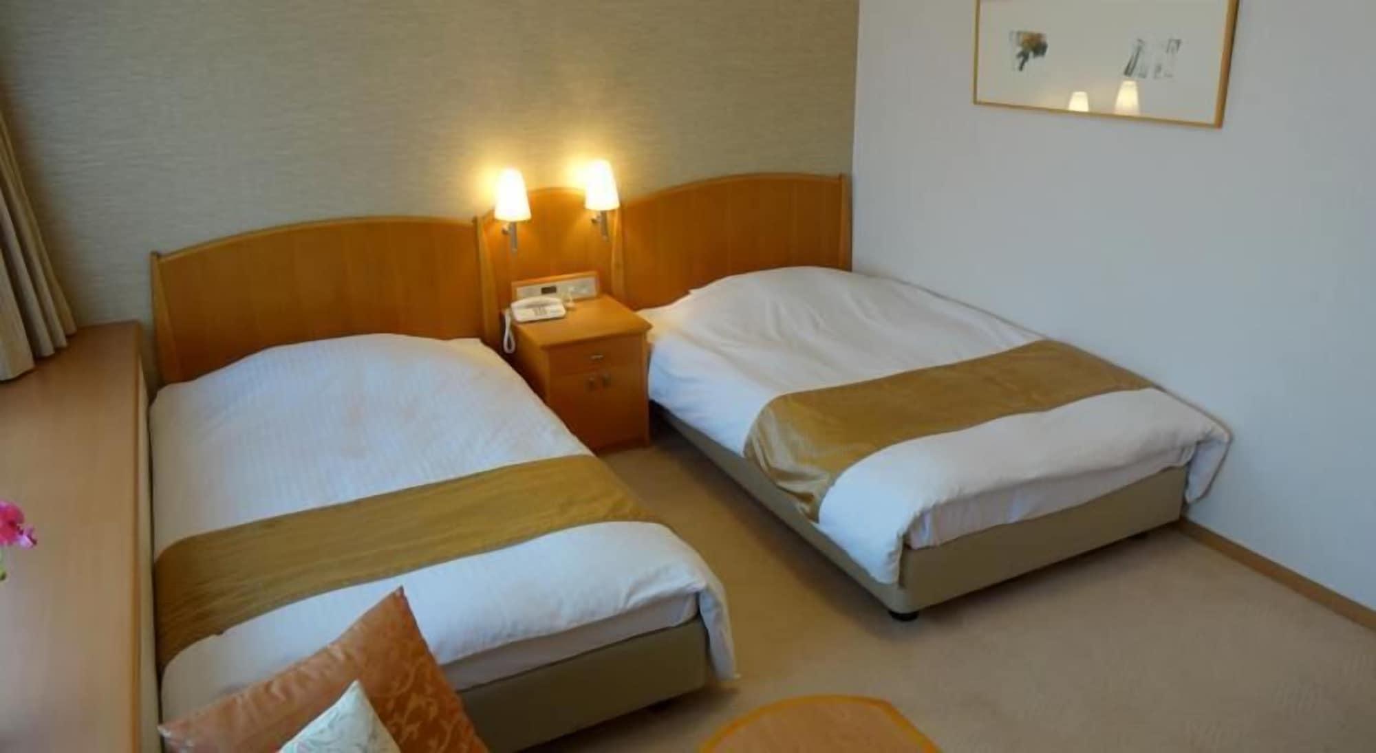 Kobe Luminous Hotel Bagian luar foto