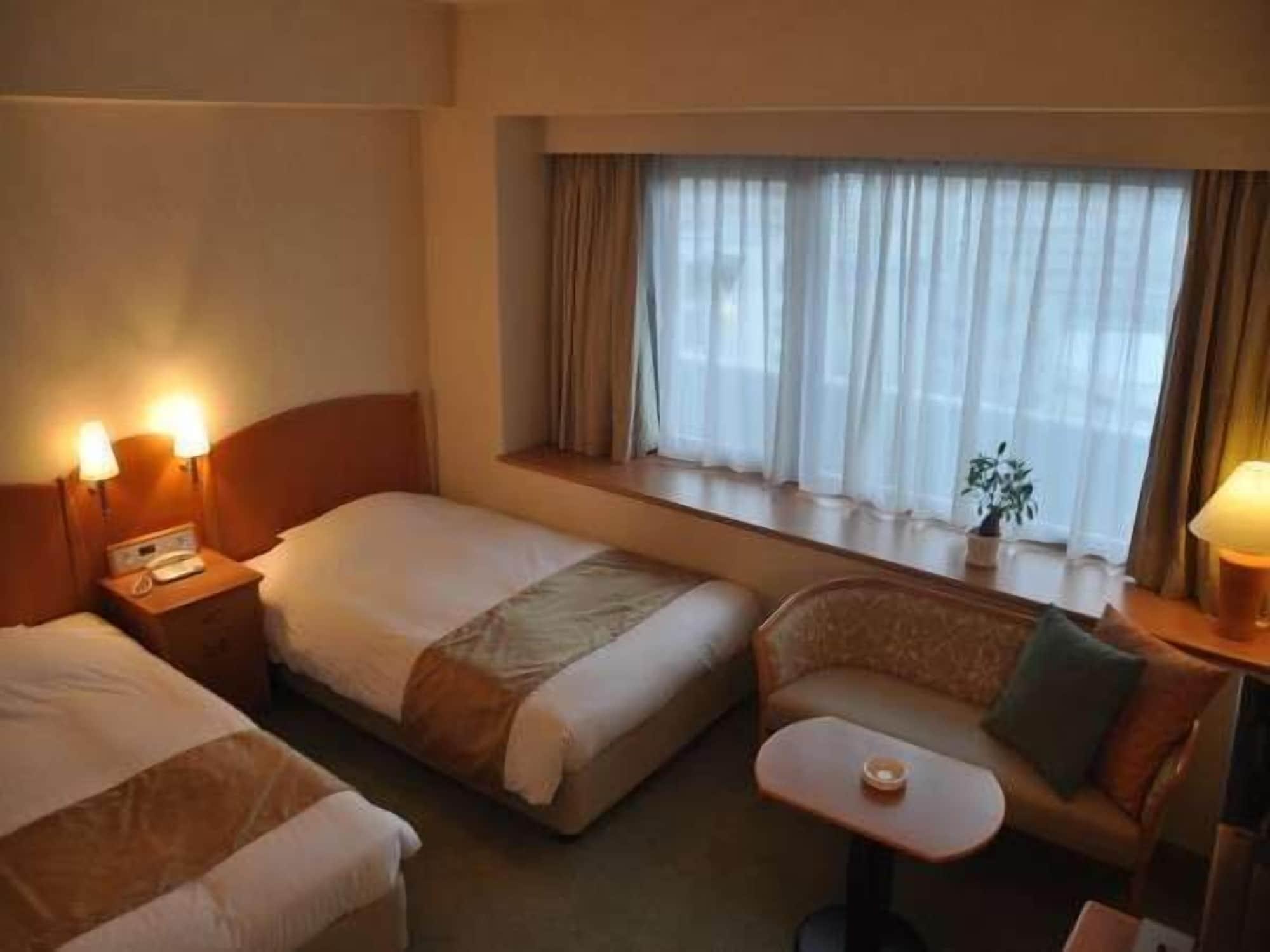 Kobe Luminous Hotel Bagian luar foto